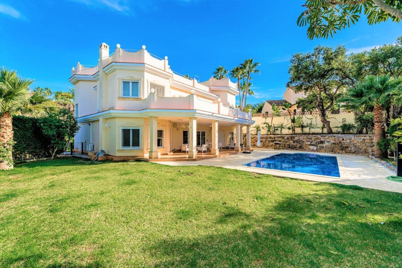 Villa Svim, Walking Distance To The Beach! Marbella Exterior photo